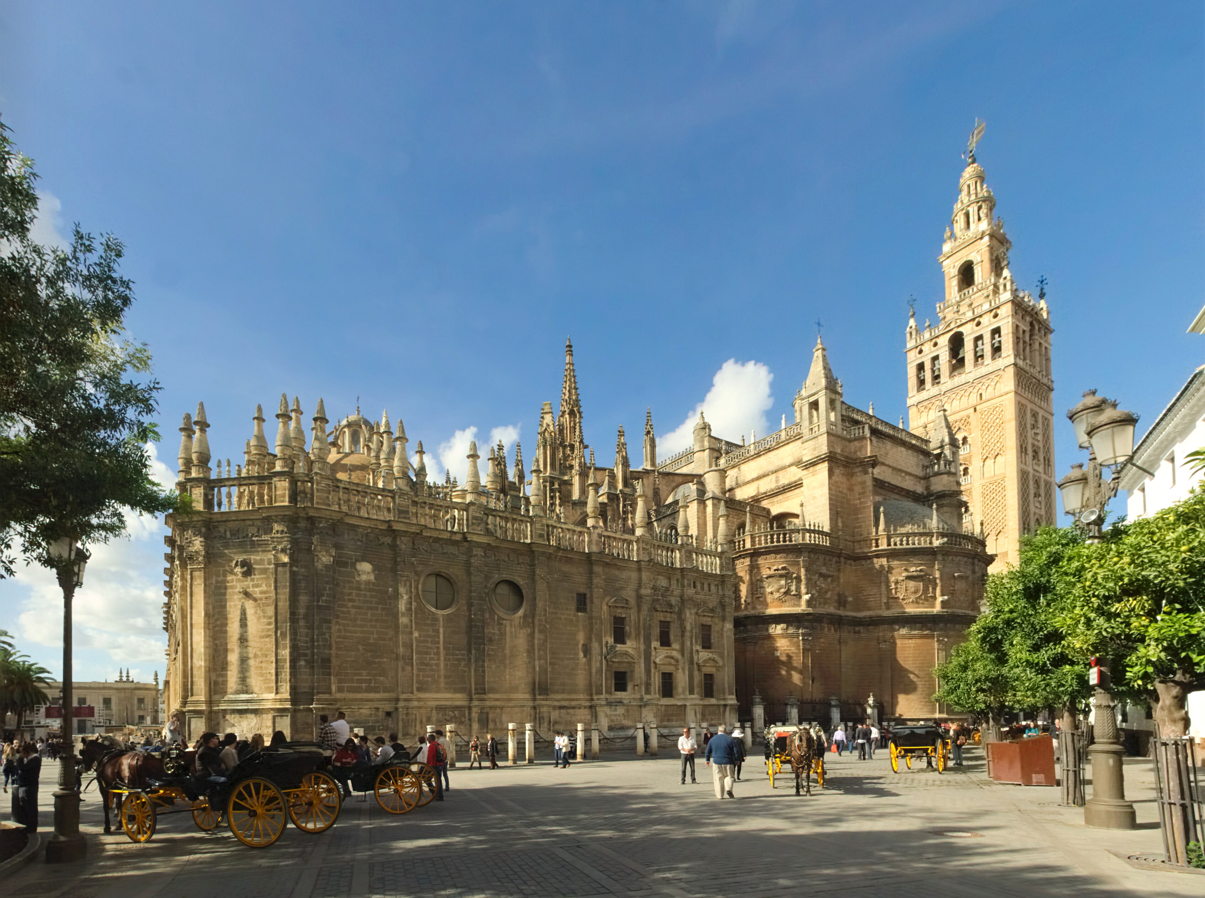 Sevilla, capital de Andalucía